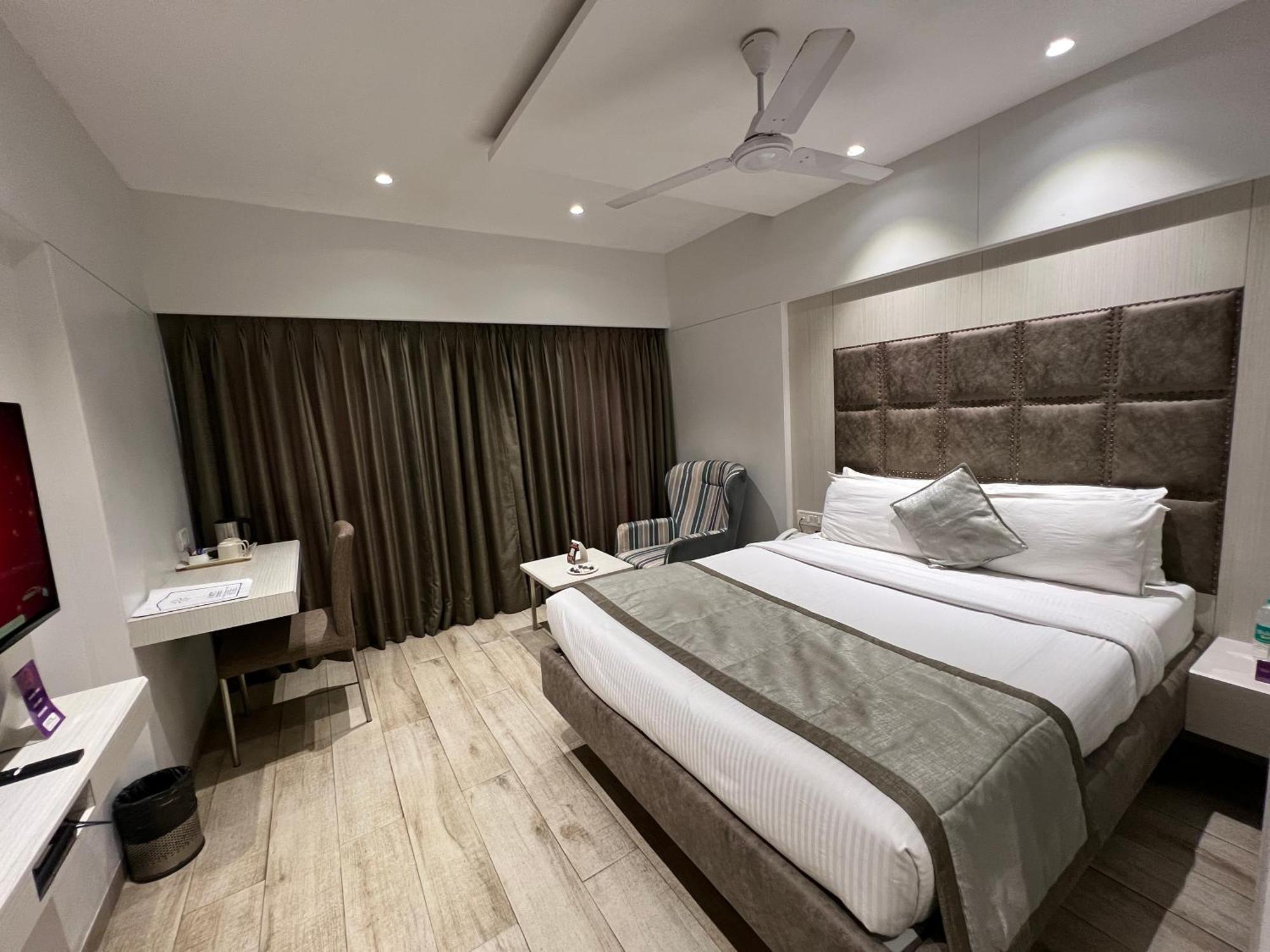 Hotel VITS Shalimar, Ankleshwar Exterior foto